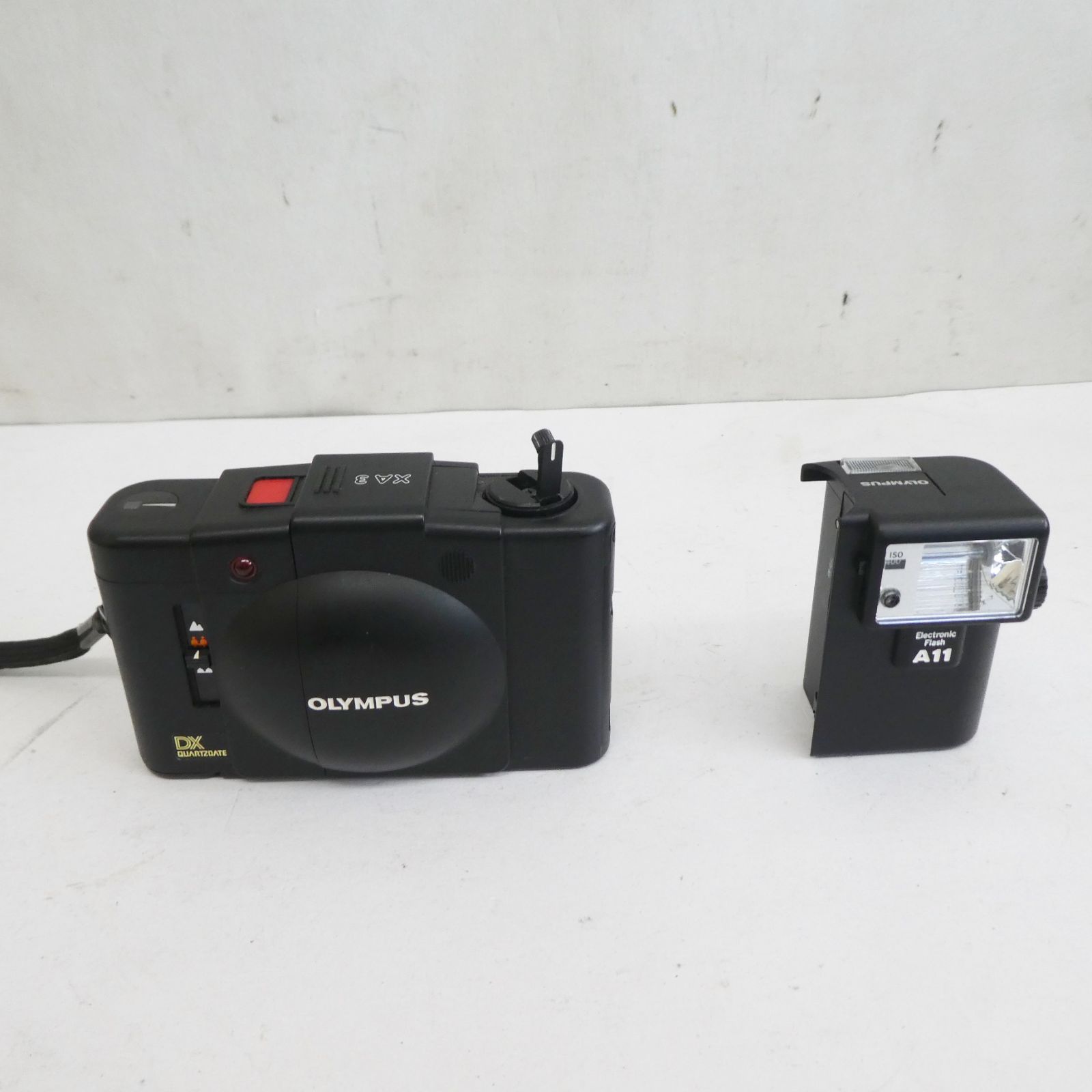 Q938【希少】オリンパス XA3 専用外付けストロボ A11 付き 中古