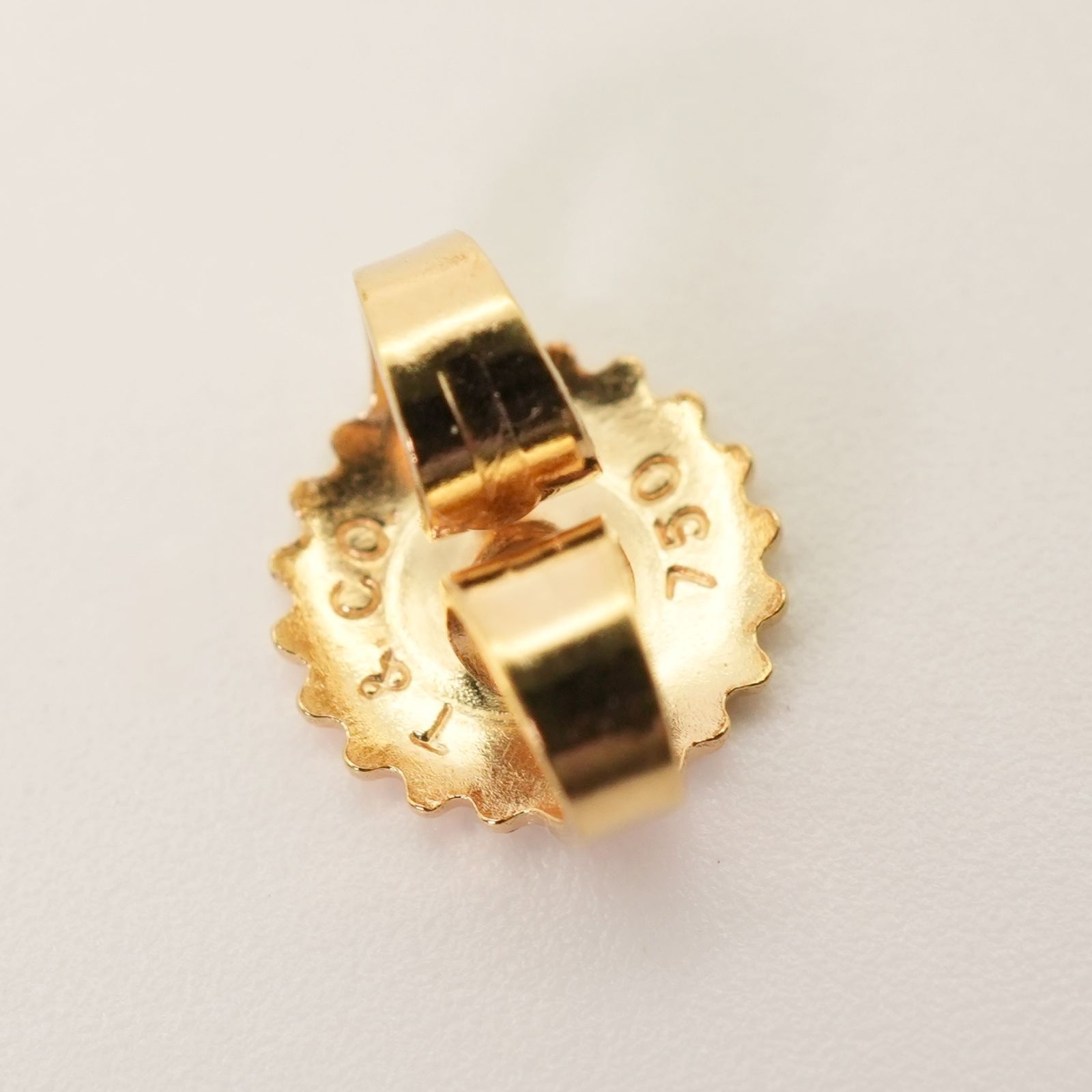 Tiffany&Co.  シグネチャー ピアス　クロスピアス 750 K18片耳 TIFFANY&Co. ティファニー ピアス クロスステッチ K18 750 新品