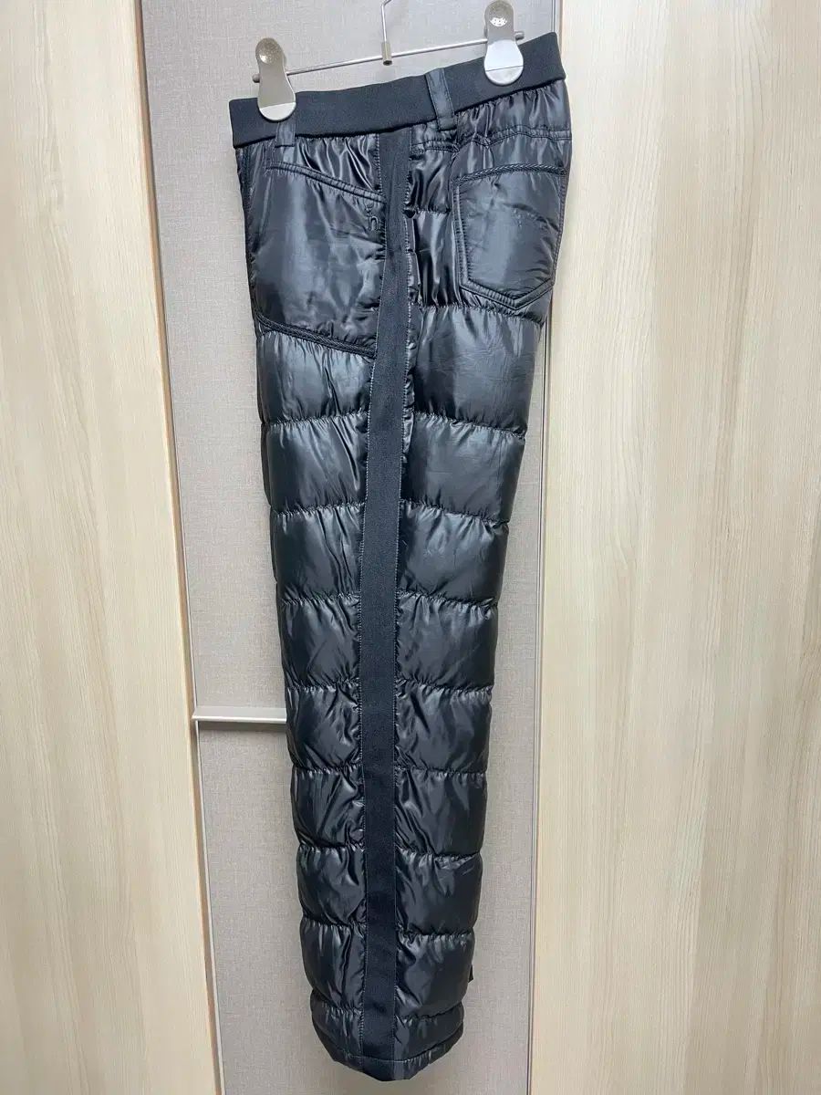 HAZZYS(へジス) ゴルフ ダウン パッド入りパンツ （ 66 77 ）