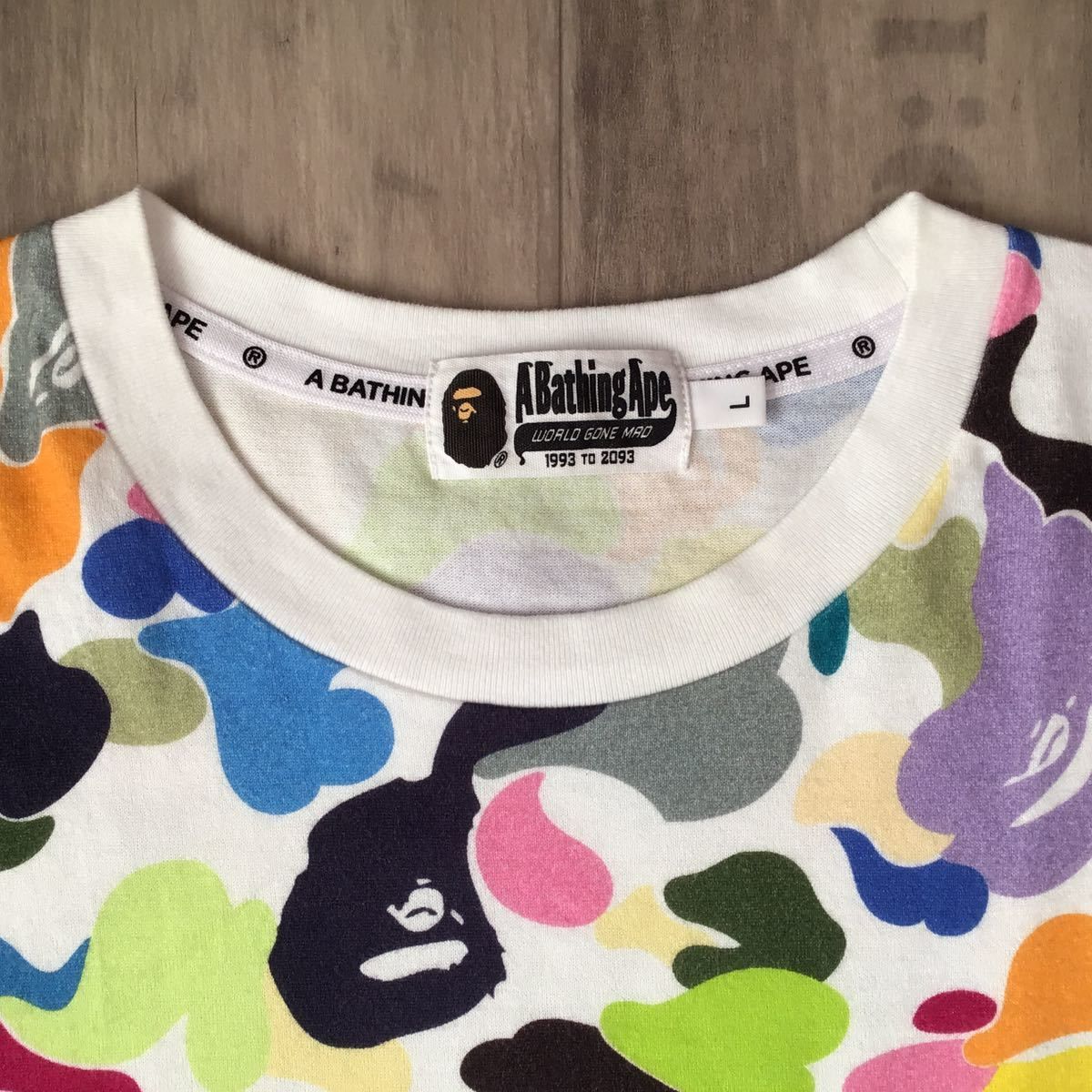 【AAPE by A BATHING APE】マルチ カモ プリント ロゴ Tシャツ♪ AAPE by A BATHING APE】マルチ カモ プリント ロゴ Tシャツ♪