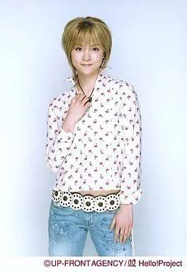 中古】生写真(ハロプロ) モーニング娘。/吉澤ひとみ/膝上・背景水色