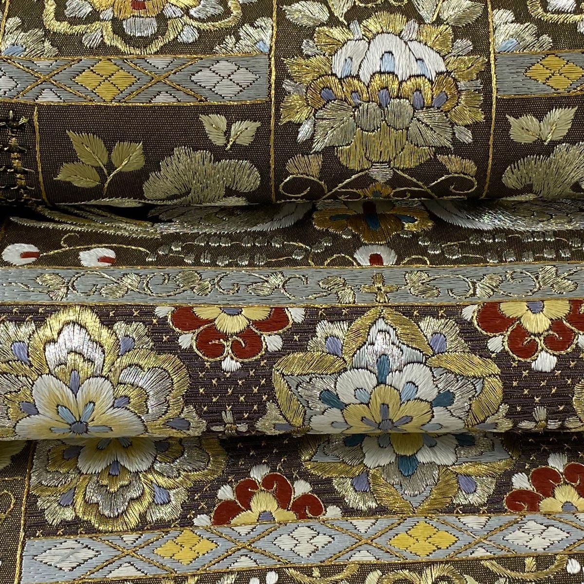 袋帯 美品 逸品 華文 花鳥 刺繍 金銀糸 金色 六通 正絹 【中古