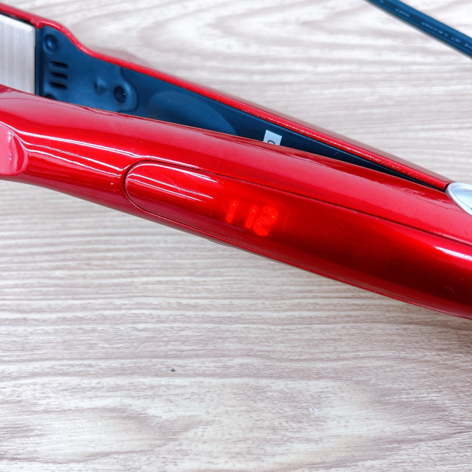 radiant ストレートヘアアイロン LM-1265-R 特殊形状のプレートで