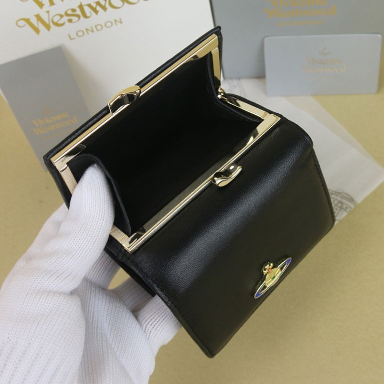 新品 Vivienne Westwood 三つ折り財布 ヴィヴィアンウエスト 新品 Vivienne Westwood 三つ折り財布 ヴィヴィアンウエスト