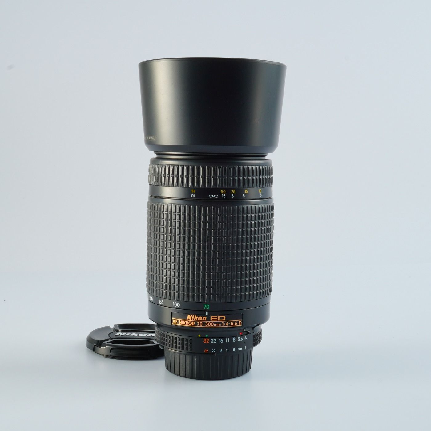 Nikon ニコン AF Nikkor 70-300mm /4-5.6 D ED ズームレンズ