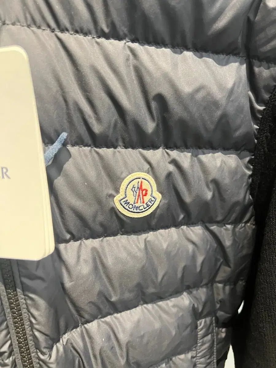MONCLER モンクレール