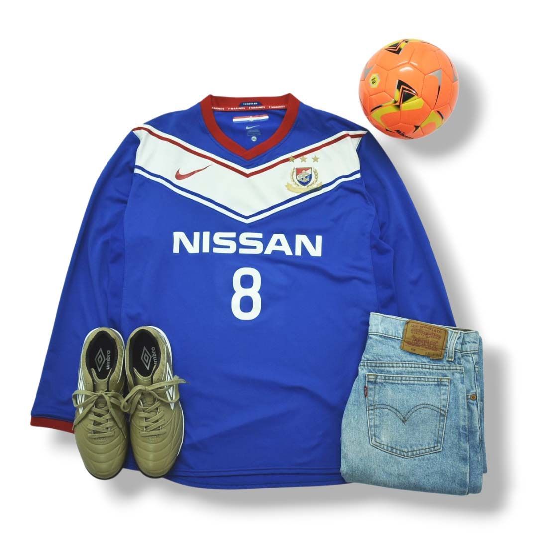 NIKE