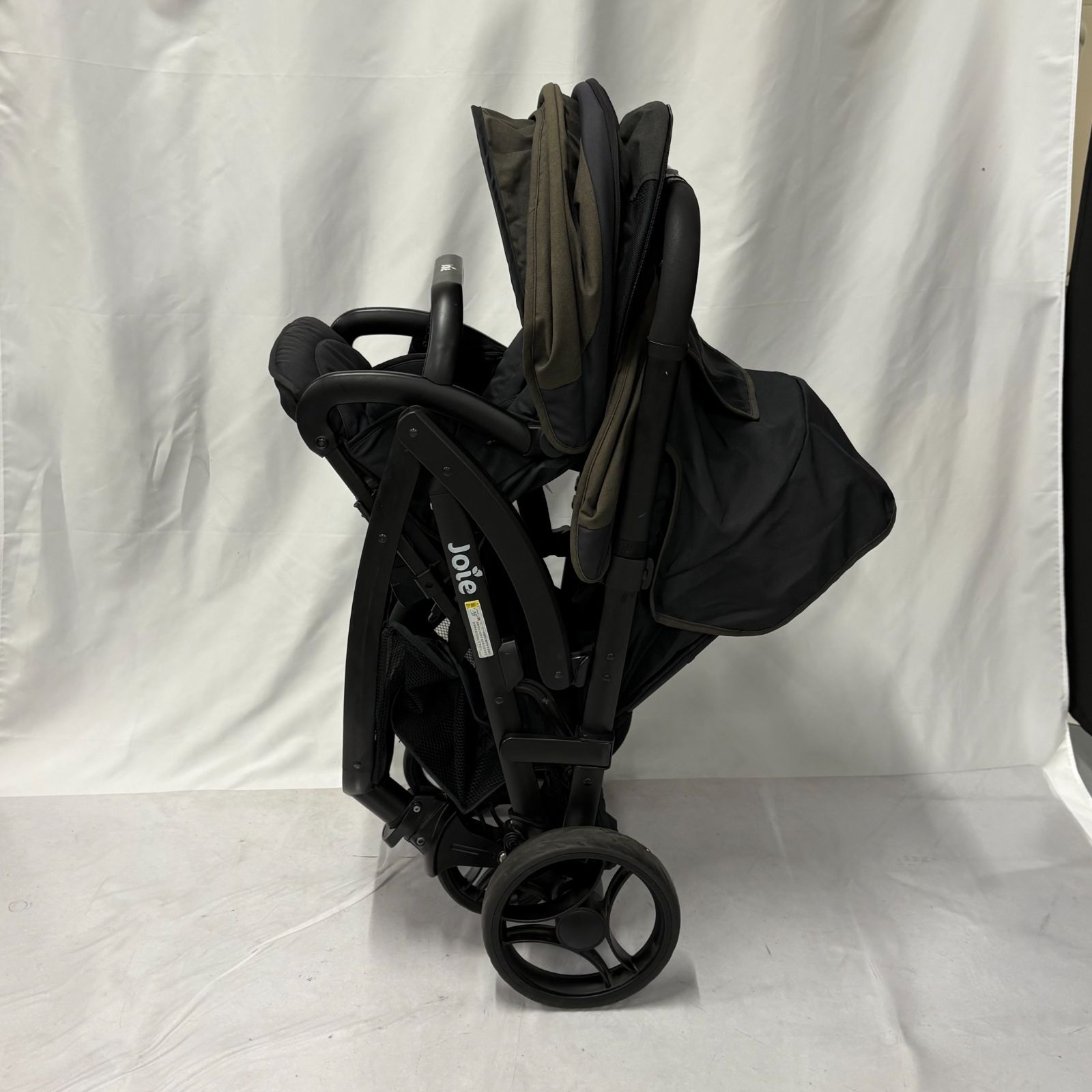 ベビーカー エヴァライトデュオ