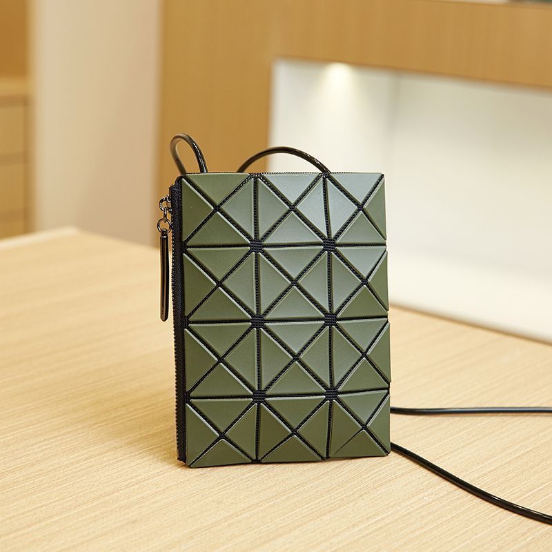 新品 BAOBAO ISSEY MIYAKE バオバオ イッセイミヤケ リュック ランドセルバッグ トートバッグ 7色 - メルカリ