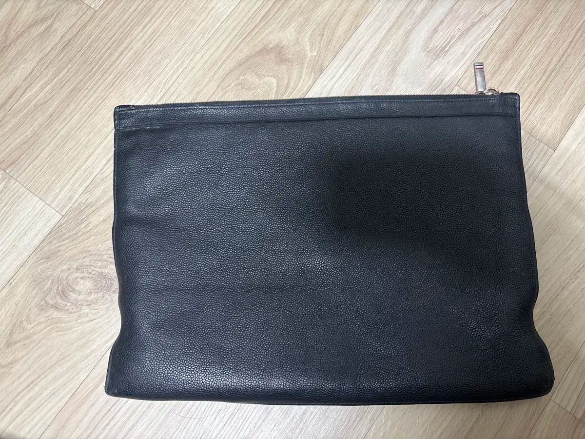 Thom Browne(トム ブラウン) クラッチバッグ 出品 Thom Browne(トム ブラウン) クラッチバッグ 出品