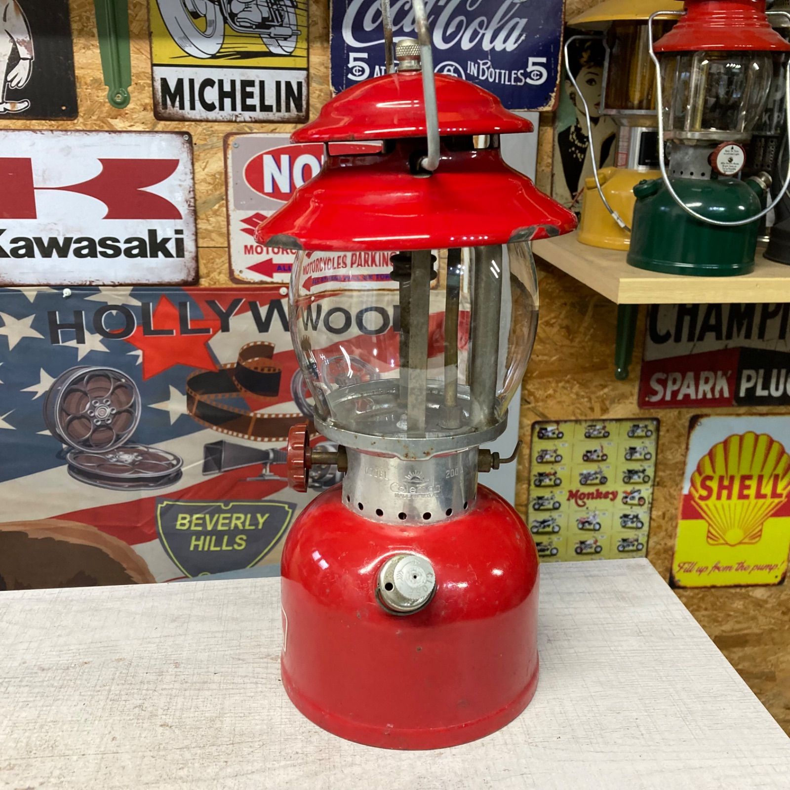 値引き！コールマン！ランタンになります。かなり古いです。 週末値引き！コールマン！ランタンになります。かなり古いです。