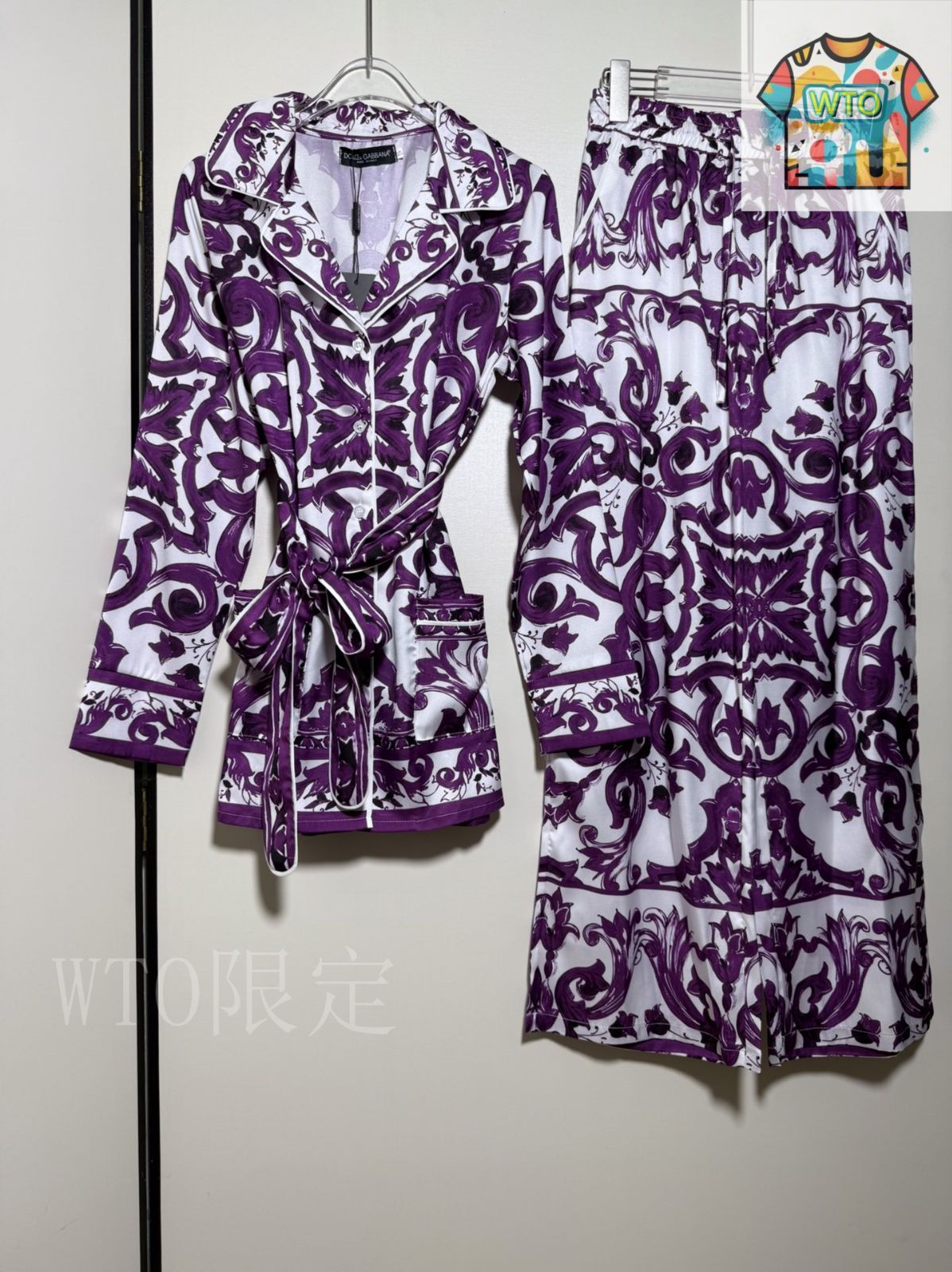 今日特価】Dolce&Gabbana Purple Porcelain - like Flower Print