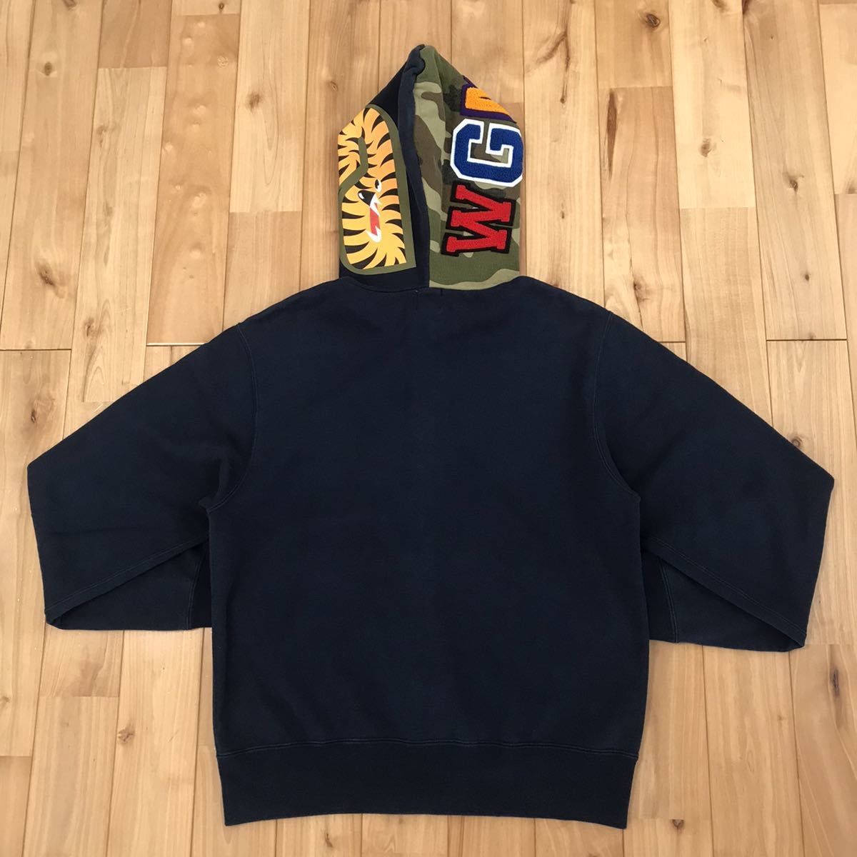 初代 シャークパーカー BAPE shark ベイプ 000000007874 - メルカリ