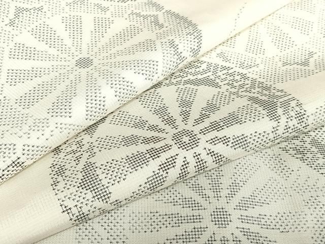 平和屋着物●本場大島紬　白大島　9マルキ　源氏車文　正絹　逸品　AAAU8239zg 平和屋着物○本場大島紬 白大島 9マルキ 源氏車文 正絹 逸品
