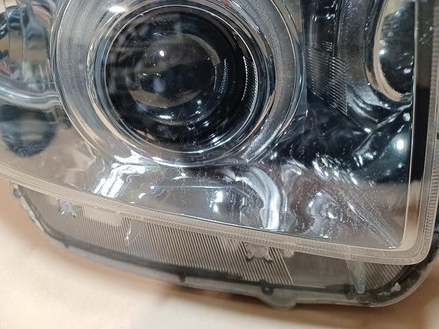コーティング済 ヴォクシー ZRR70W 右ヘッドランプ・ヘッドライト Z 8  
