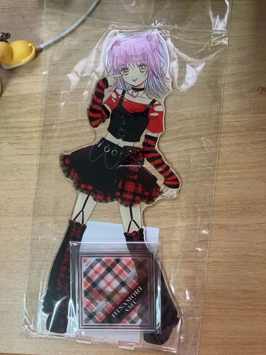 レア プリズムストーン キャラストーン 高峰 みおん レッドロック ベア