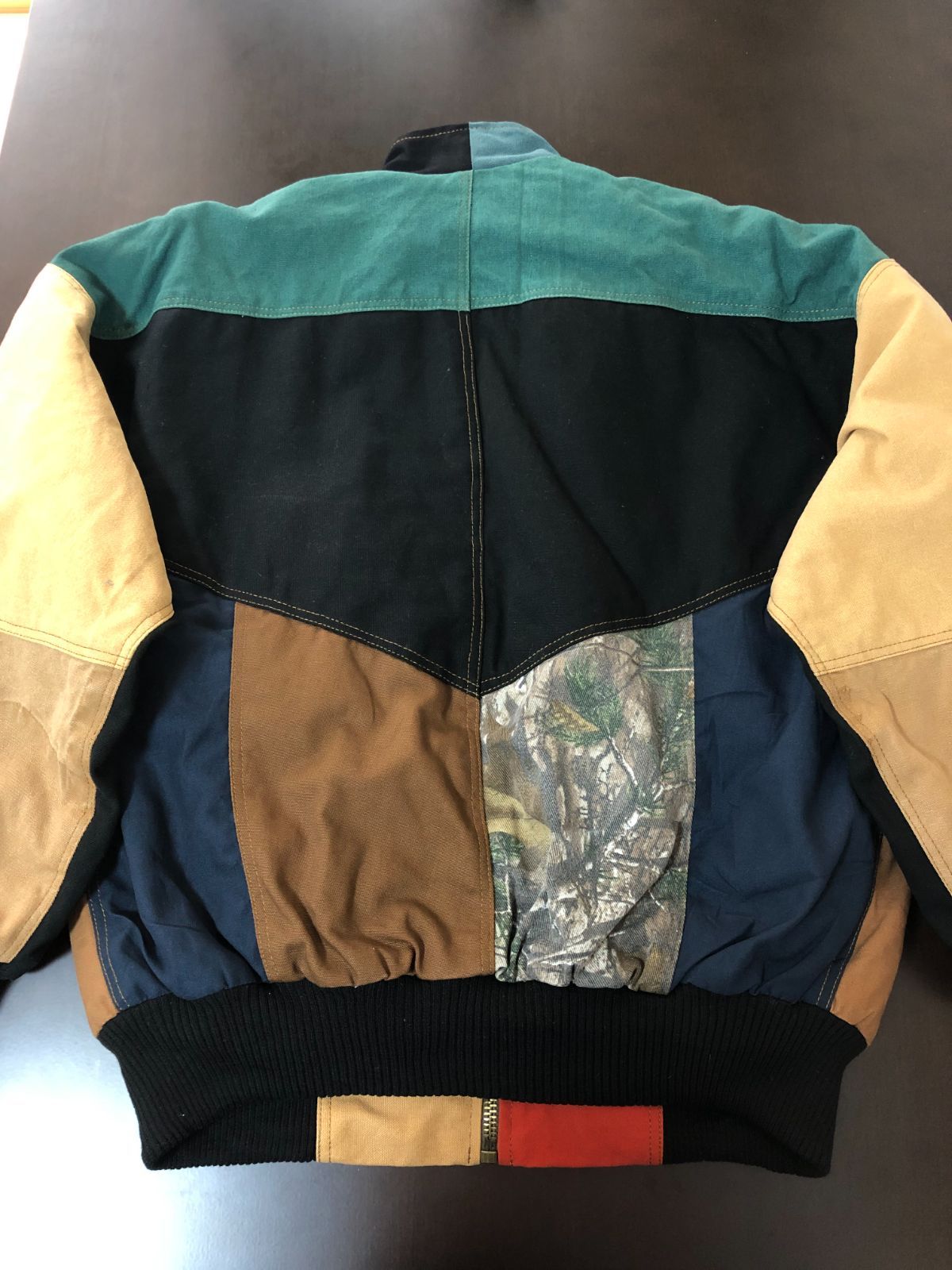 Carhartt デトロイトジャケット リメイク Carhartt デトロイトジャケットリメイクダークグリーン