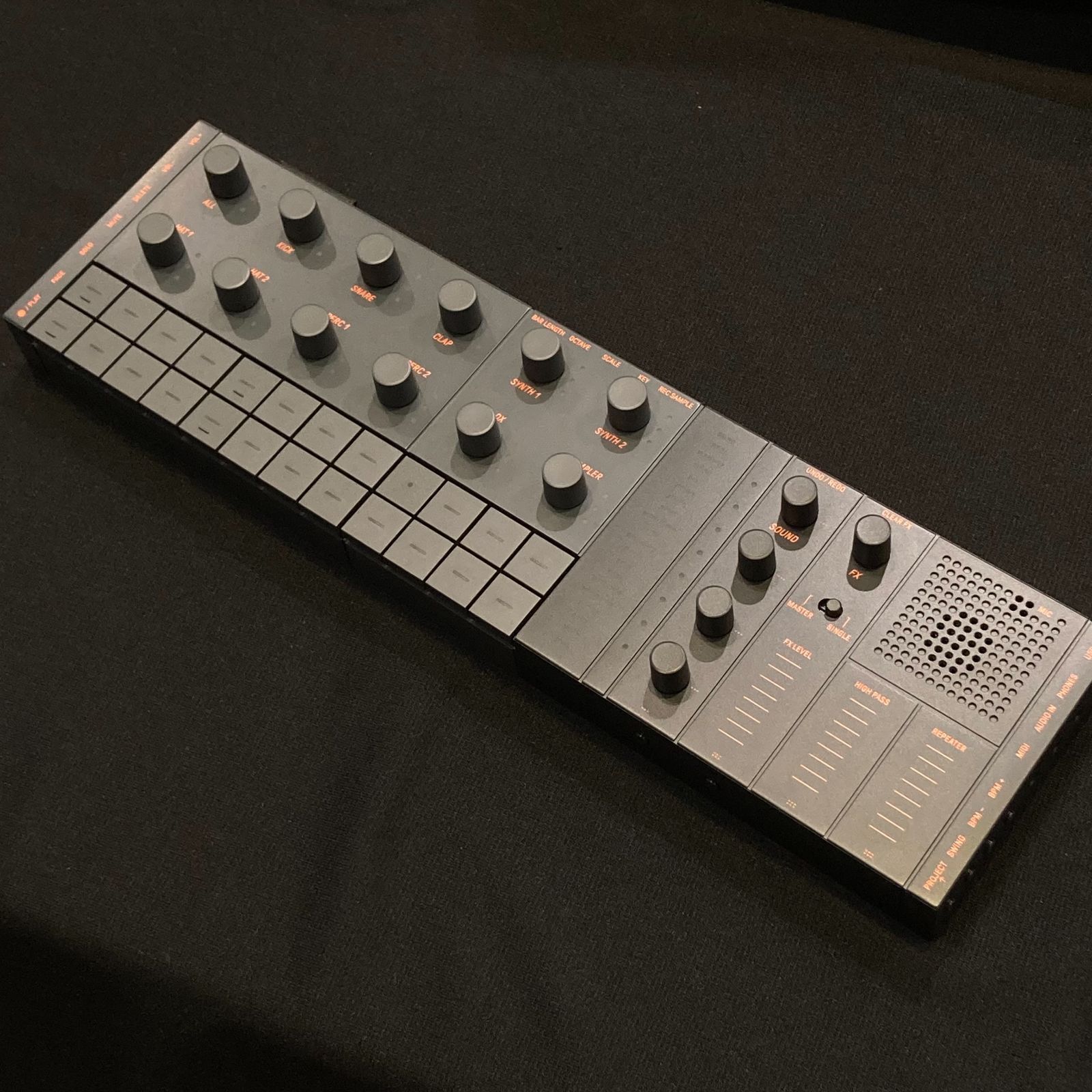 新品・展示品入替特価】 - メルカリ