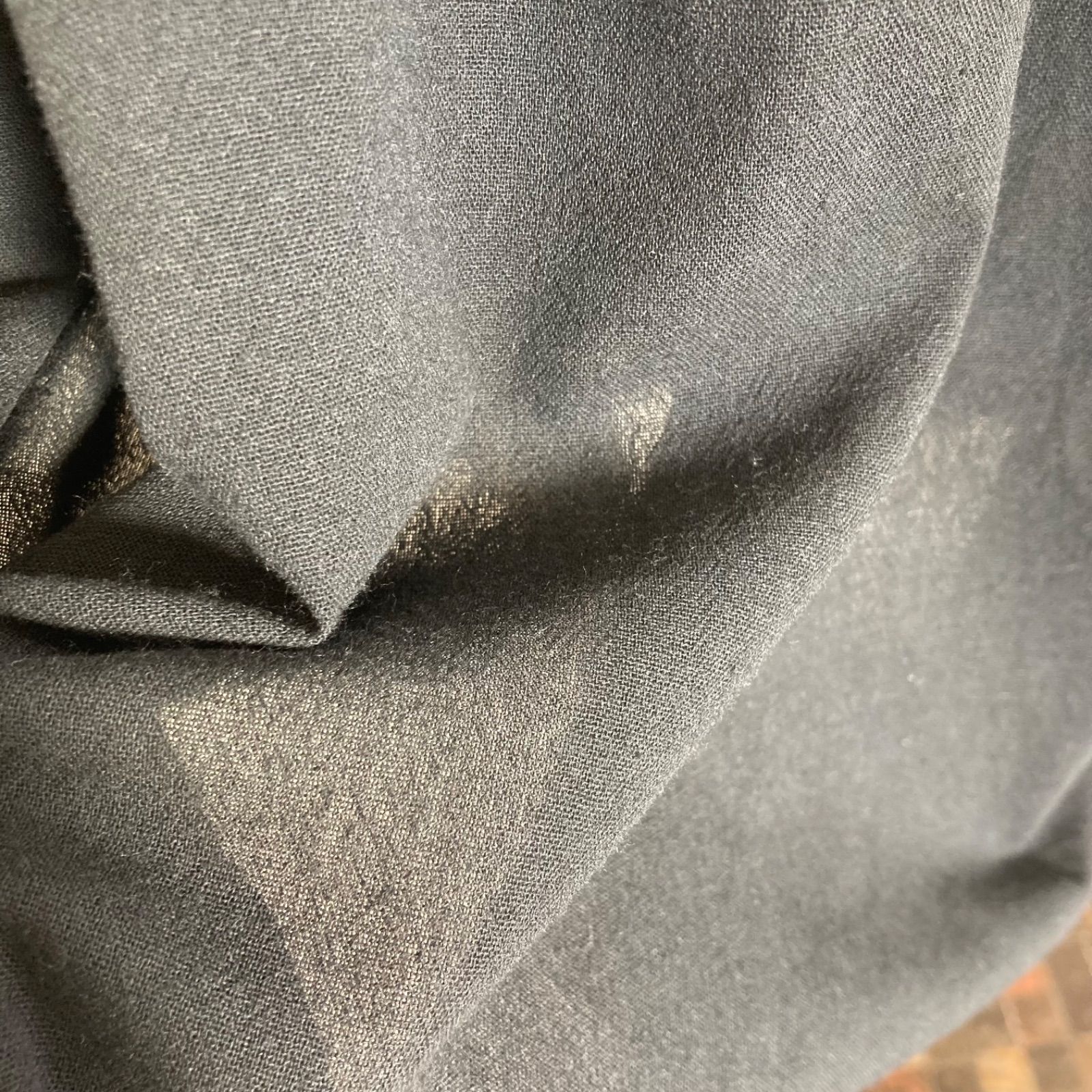 ギャザーフリル＆ピンタック サイドリボンのエプロンワンピース