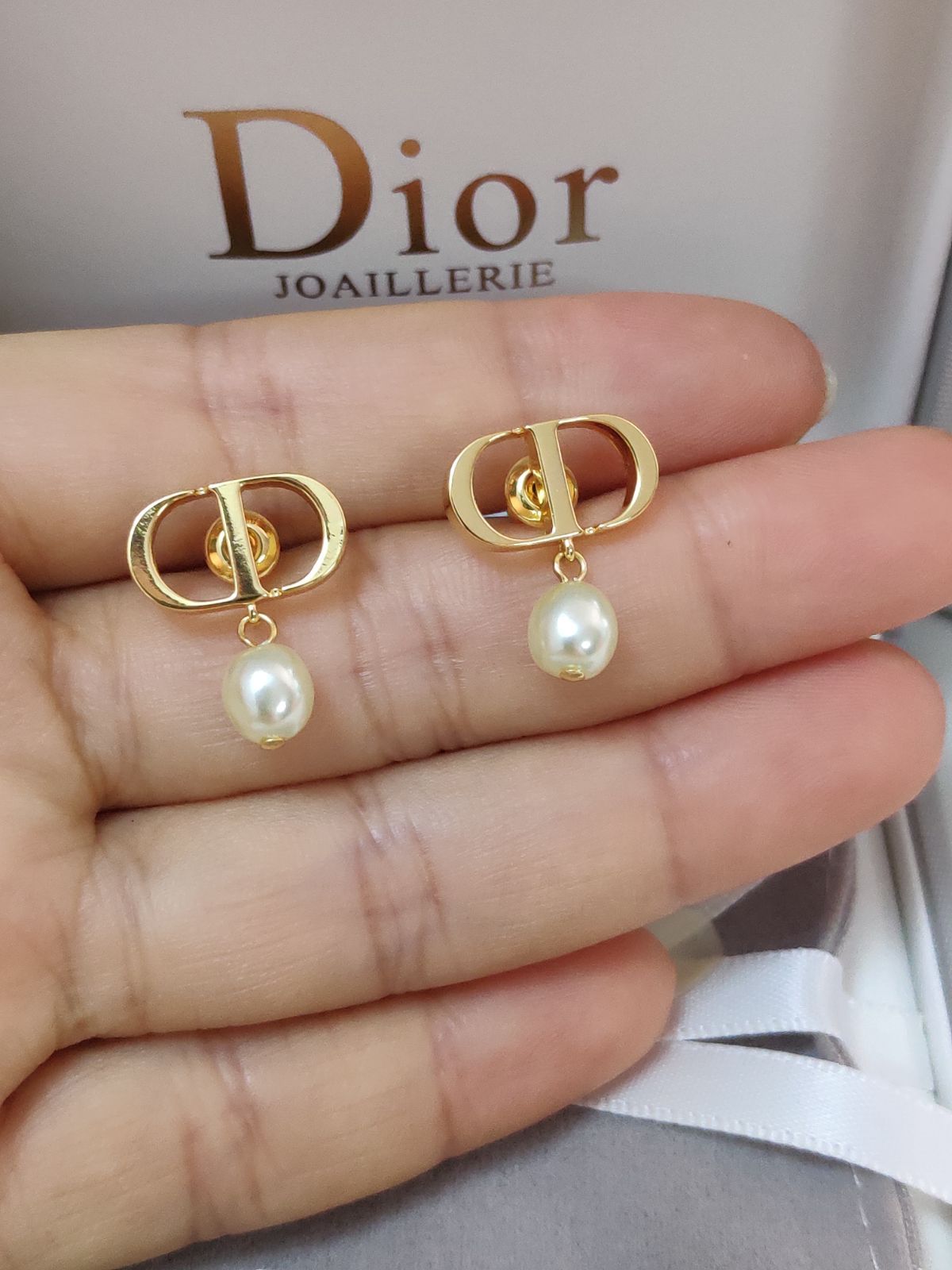Dior petit CD ピアス パール クリスタル