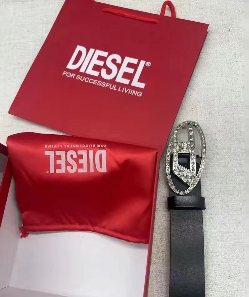 男女兼用　DIESEL　バックルベルト　本革