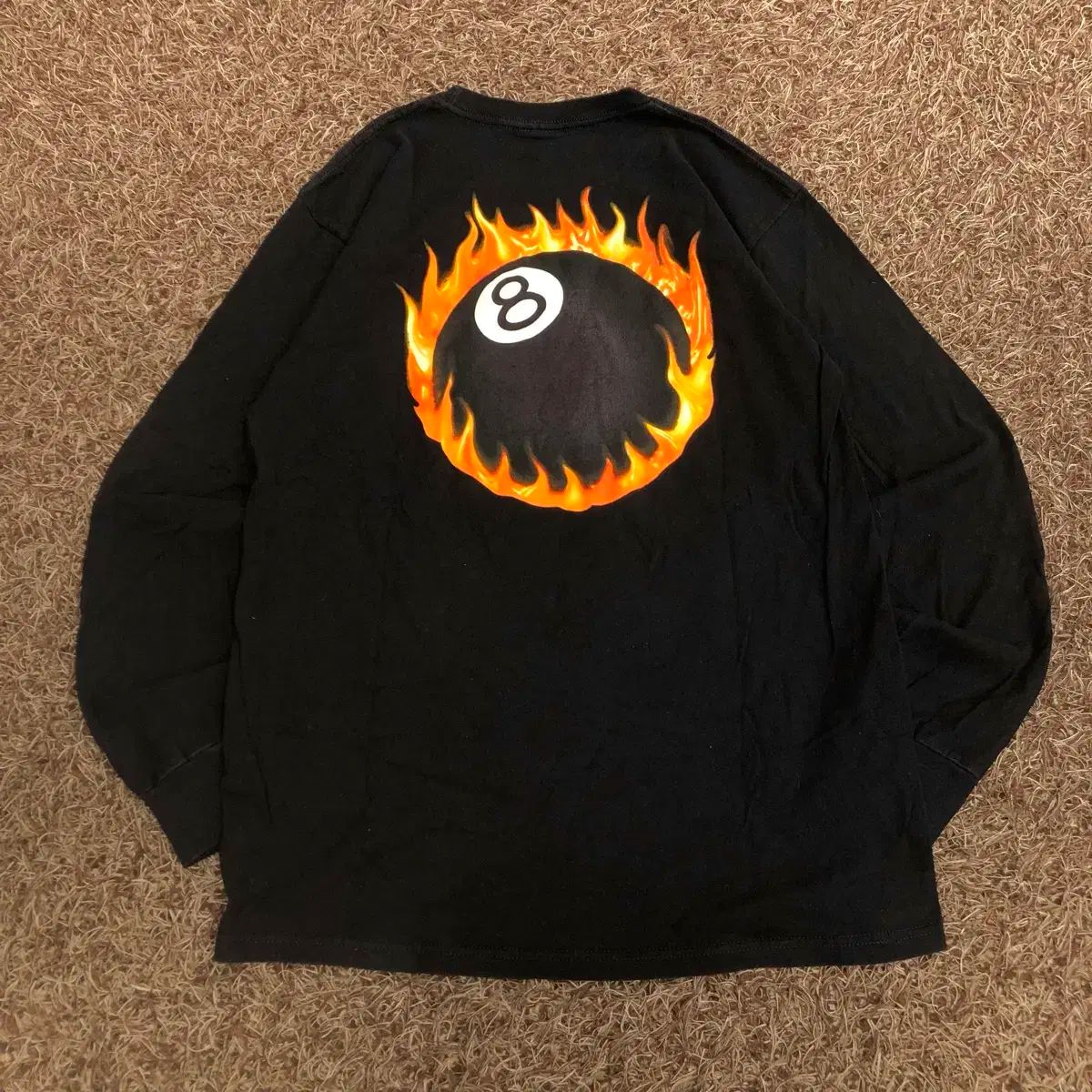 M STUSSY FIRE 8ボール ロングスリーブ Tシャツ
