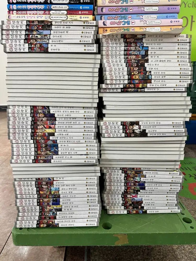 タンタン 親しみやすさ 漫画 三国志 イェウォン・メディア 101 巻 セット 子供向けの本
