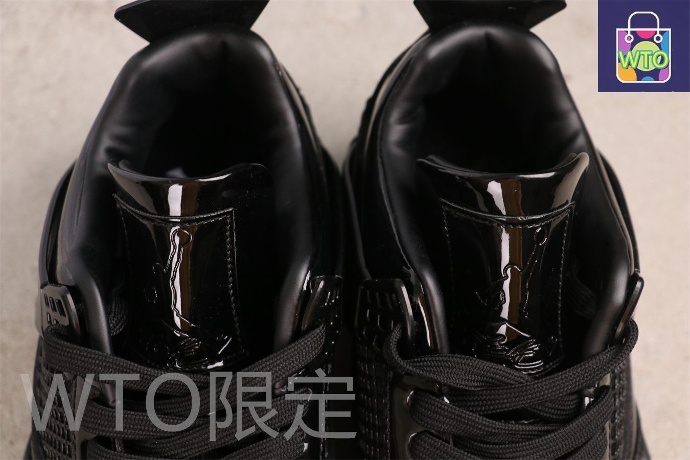 エアジョーダン ブラック レザー シューズ 今日特価】Air Jordan（エア ジョーダン） AJ4 719864 - 010