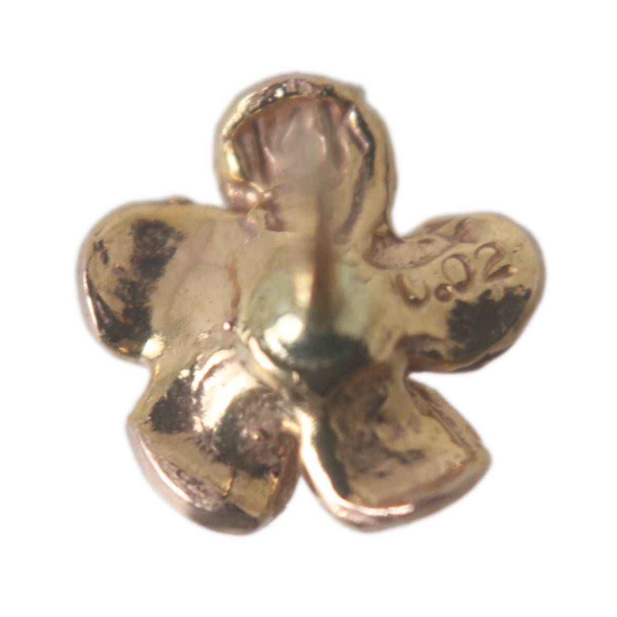 重量約1.1g