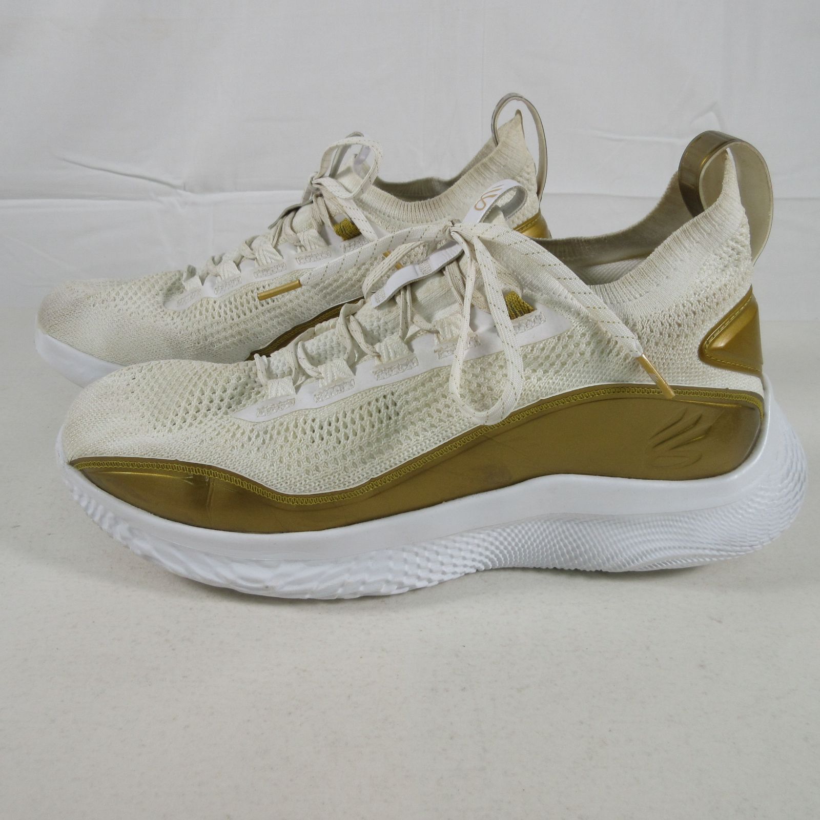 Under Armour Curry Flow 8 Golden Flow 'GOLDEN' 3024456-102 アンダーアーマー カリー 8 