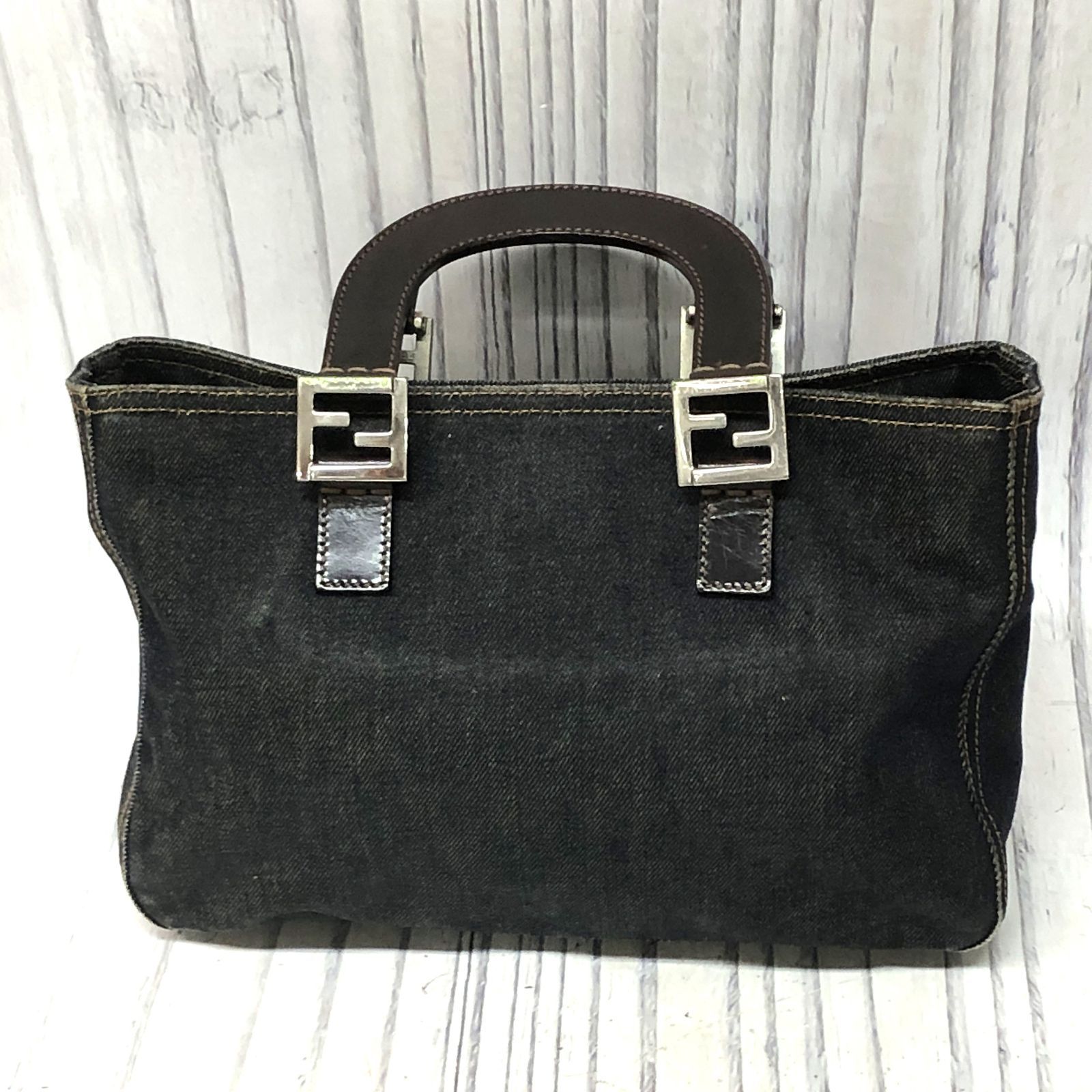 Fendi マザーズバッグ ダークブルー ブラウン New! 関税込 FENDI ロゴ マザーズバッグ パパもOK (FENDI