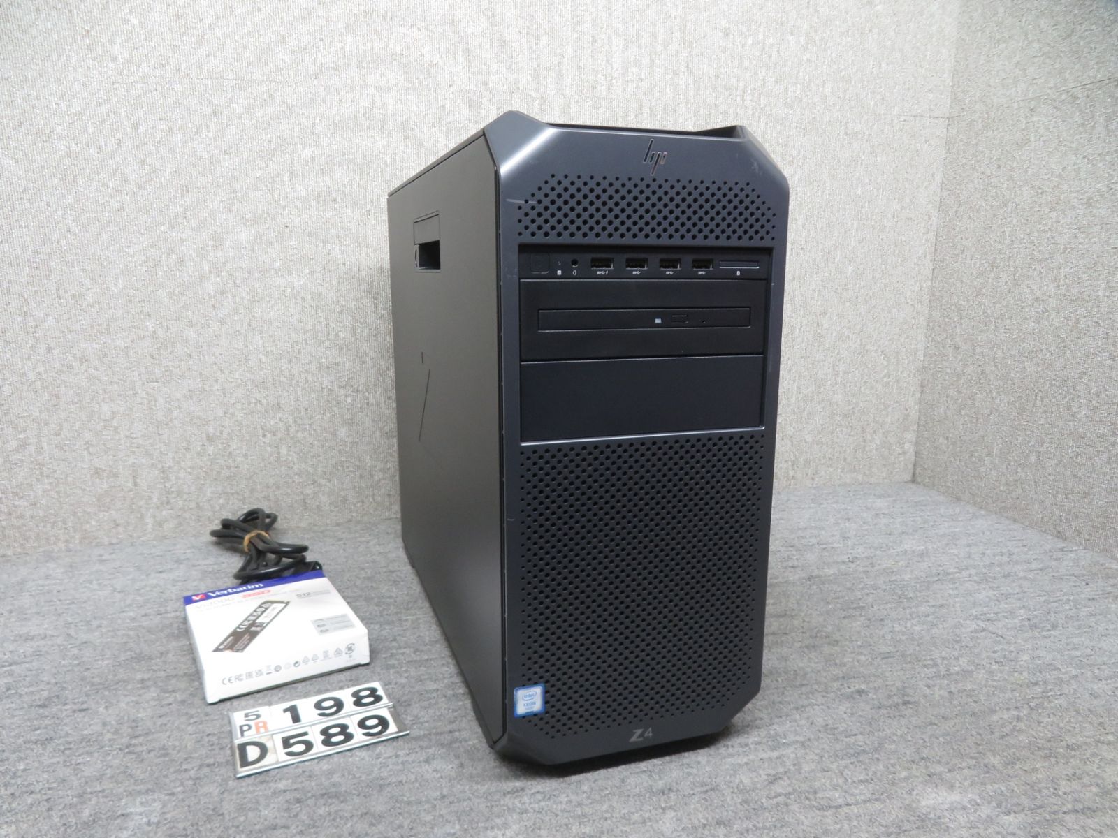 HP Z4 G4ワークステーション　Xeon W-2102 USBキーボード付