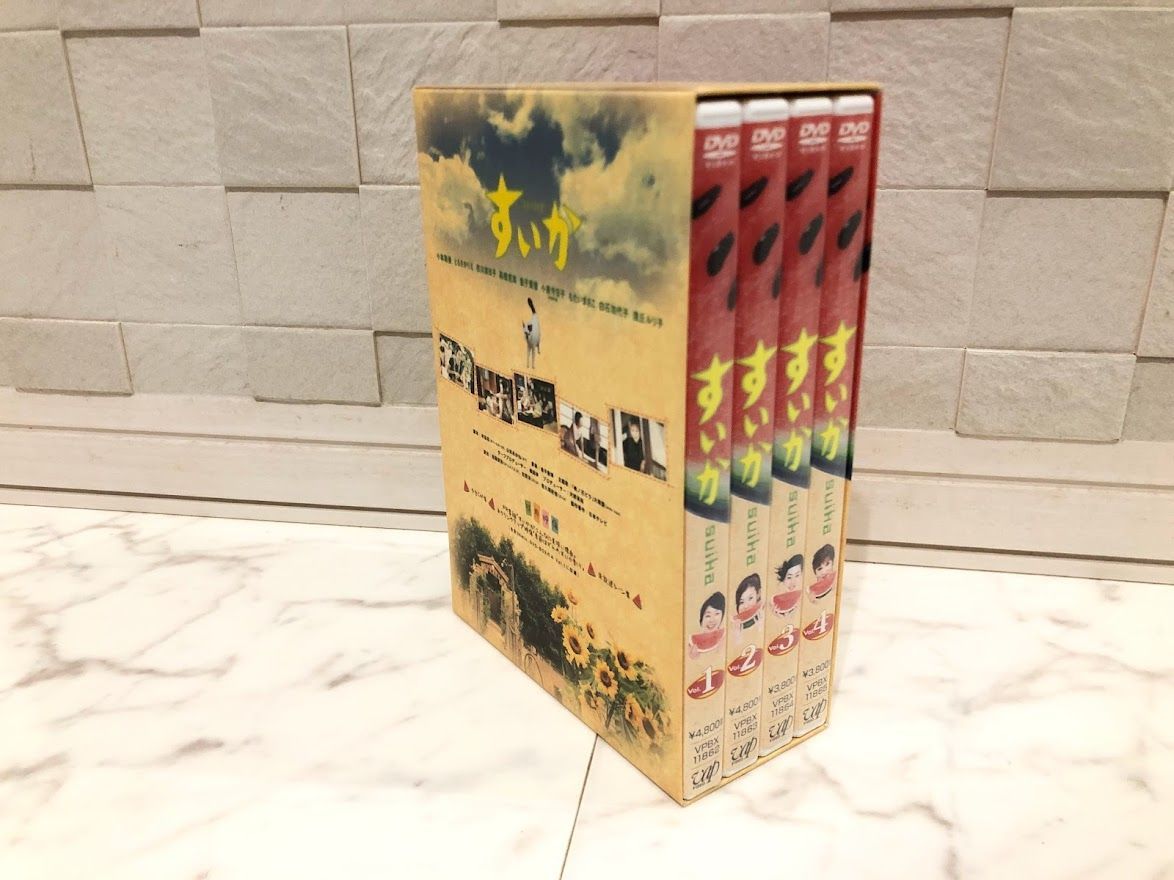 kuru新品未開封 すいか DVD-BOX 小林聡美 ともさかりえ Amazon.co.jp: すいか DVD-BOX (4枚組) : 小林聡美, ともさか