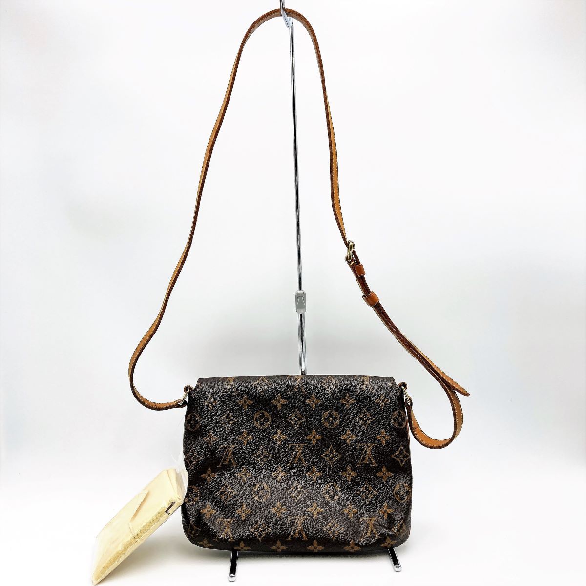 金具のスレ⭐LOUIS VUITTON⭐モノグラム ミュゼットタンゴ ショルダーバッグ