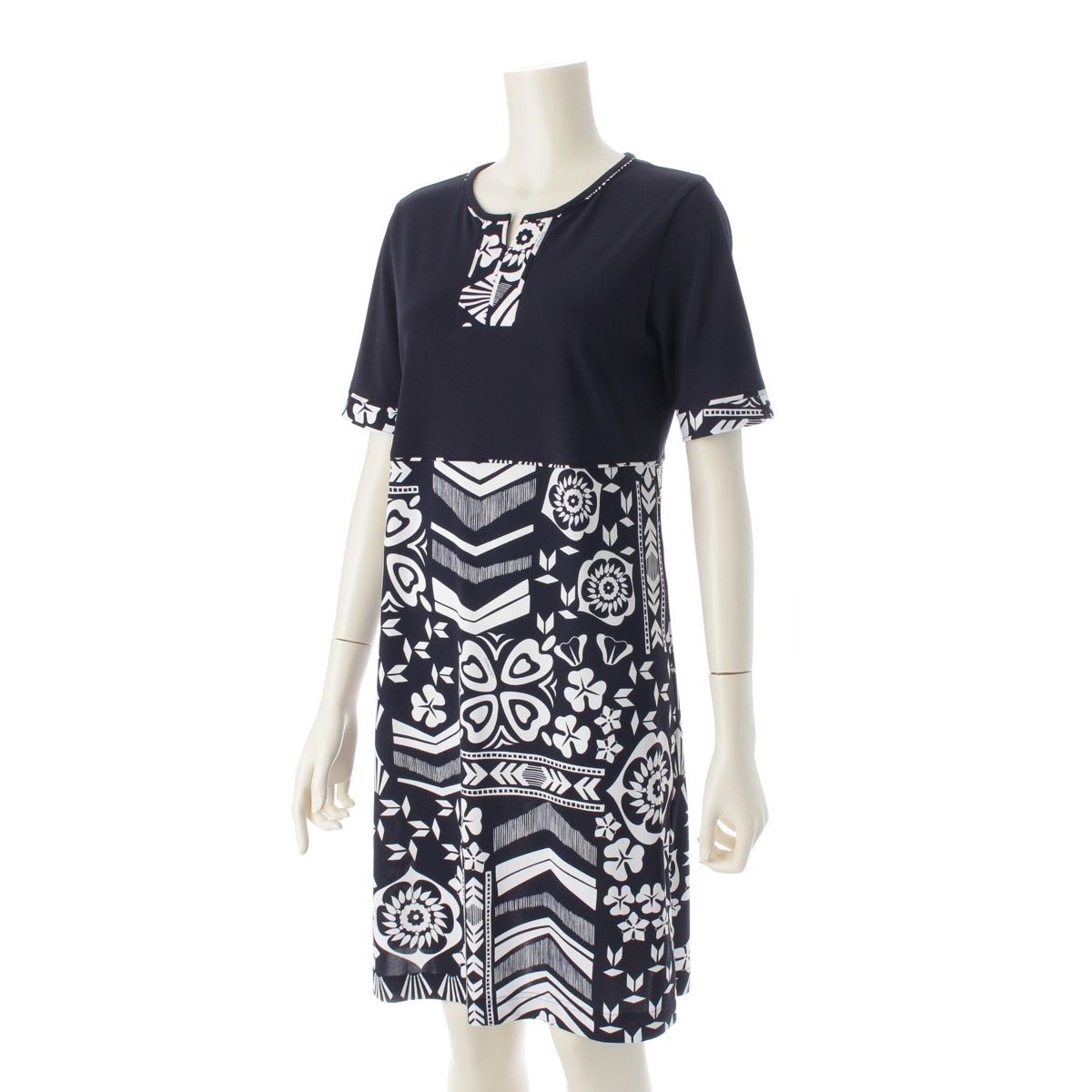 レオナール スポーツ フラワー 花柄 総柄 半袖 ワンピース ドレス 0559633 ネイビー 38