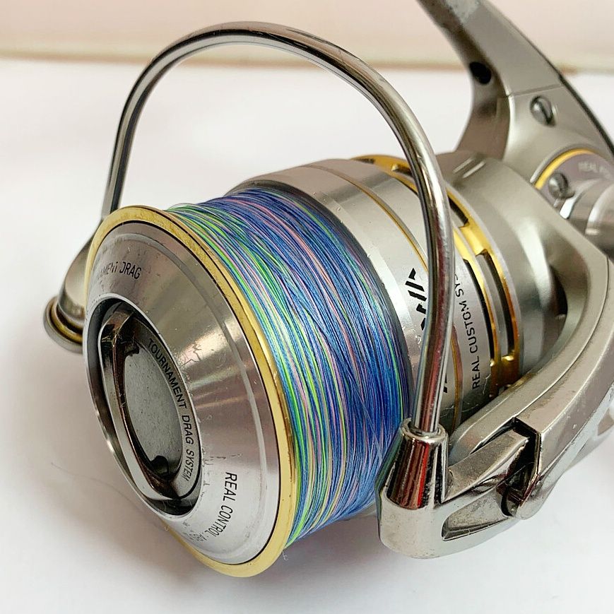 DAIWA - 【中古】 ダイワ 05 イグジスト 3012 ゴメクサスノブ、リールスタンド付  /SO006M DAIWA ダイワ/05イグジスト 3012/055285/状態ランク:B/リール/B