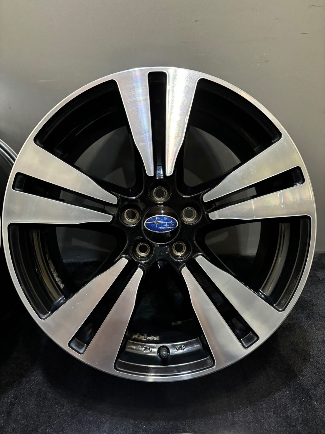 【2018年製 BS BLIZZAK VRX2 225/55R17 】スバル GP XV 純正 17in 7J+48 100/5H 4本★フォレスター インプレッサ レガシィアウトバック等に スバル XV ハイブリッド GPE 純正 17インチ 7Jx17 +48 5⁄100