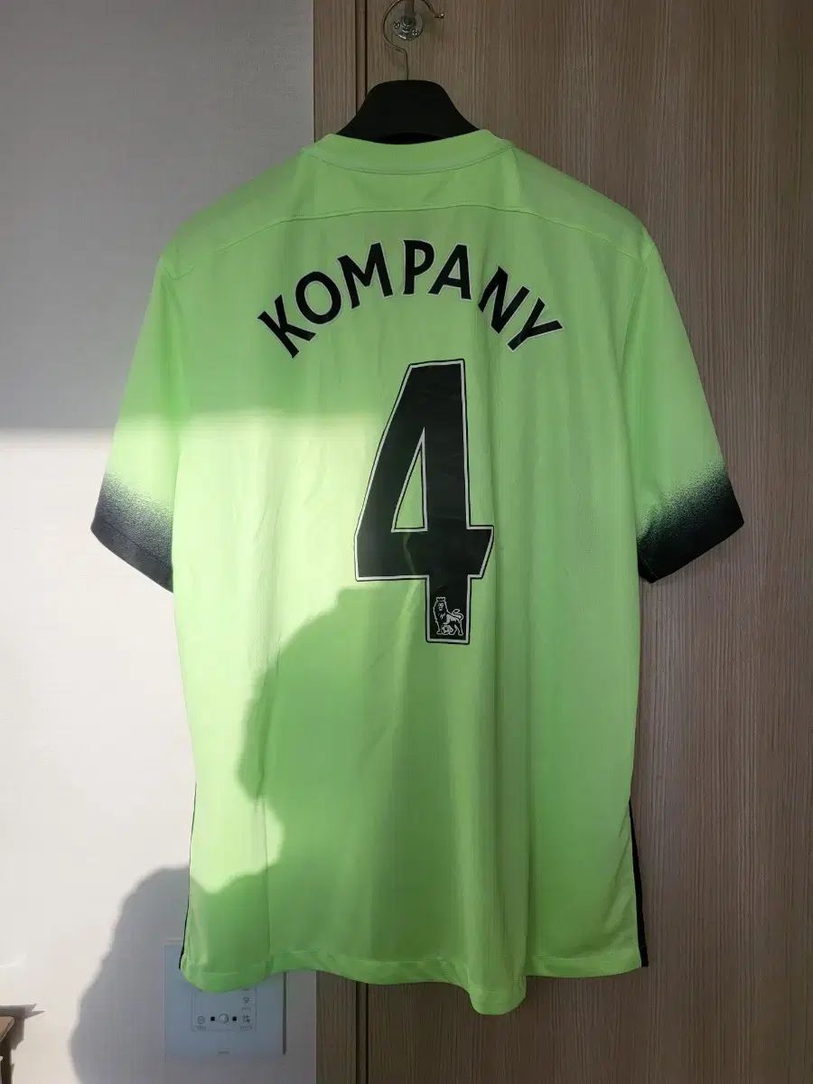 【雷市場（ポンジャン）商品韓国直送】 マンチェスターシティ コンパニ xl 15 ー 16 アウェー