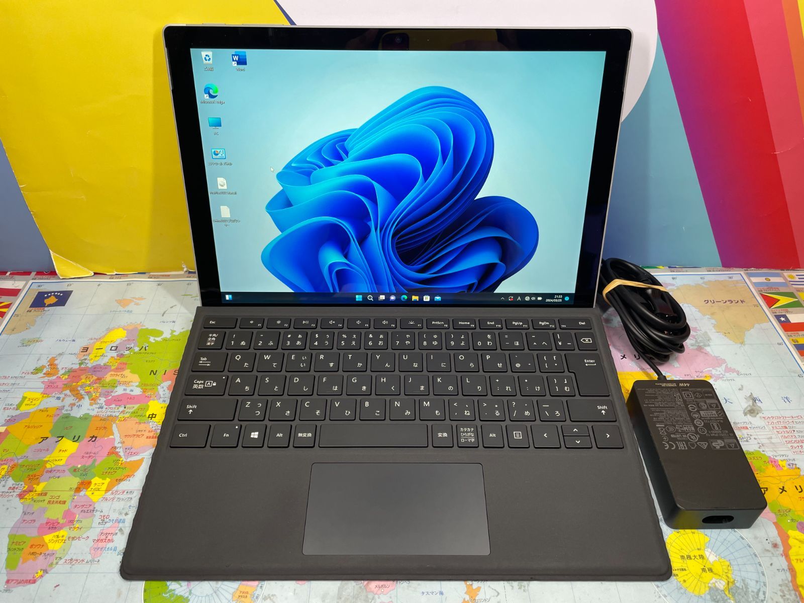 極美品 マイクロソフト Surface Pro 6 キーボード 綺麗 タブレット 