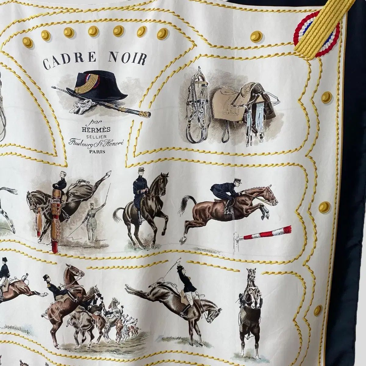 HERMES シルクスカーフ 馬術デザイン HERMES 乗馬デザイン シルクスカーフ - メルカリ