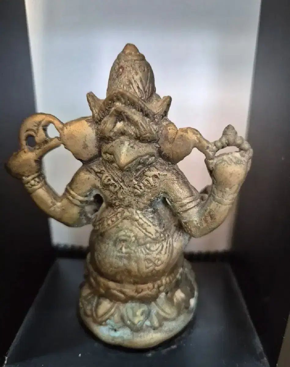  象の頭 知恵の 運と 開始 象徴する ギネシャ像 アート デザイン 音楽 本