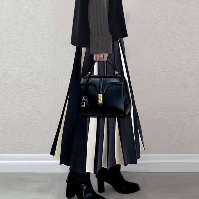 adidas パステルカラー ロゴ トラックジャケット ジャージ 刺繍 水色