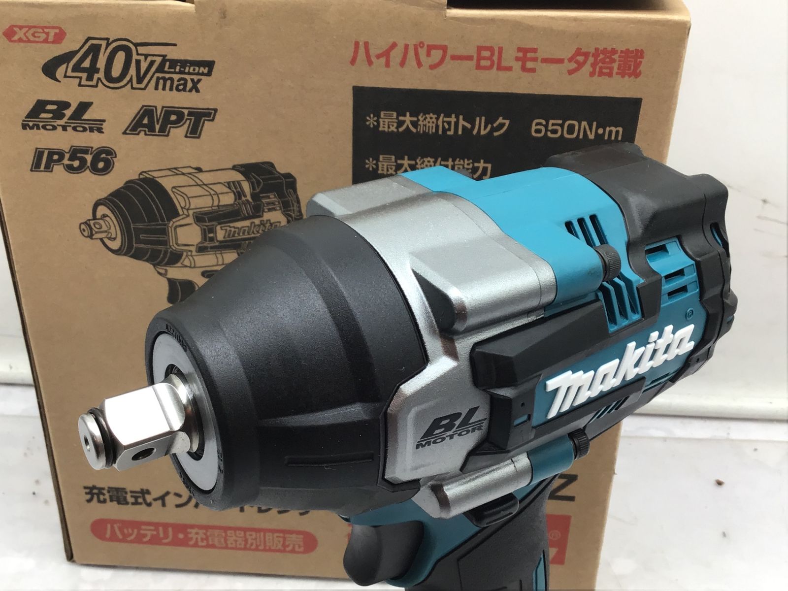 M01