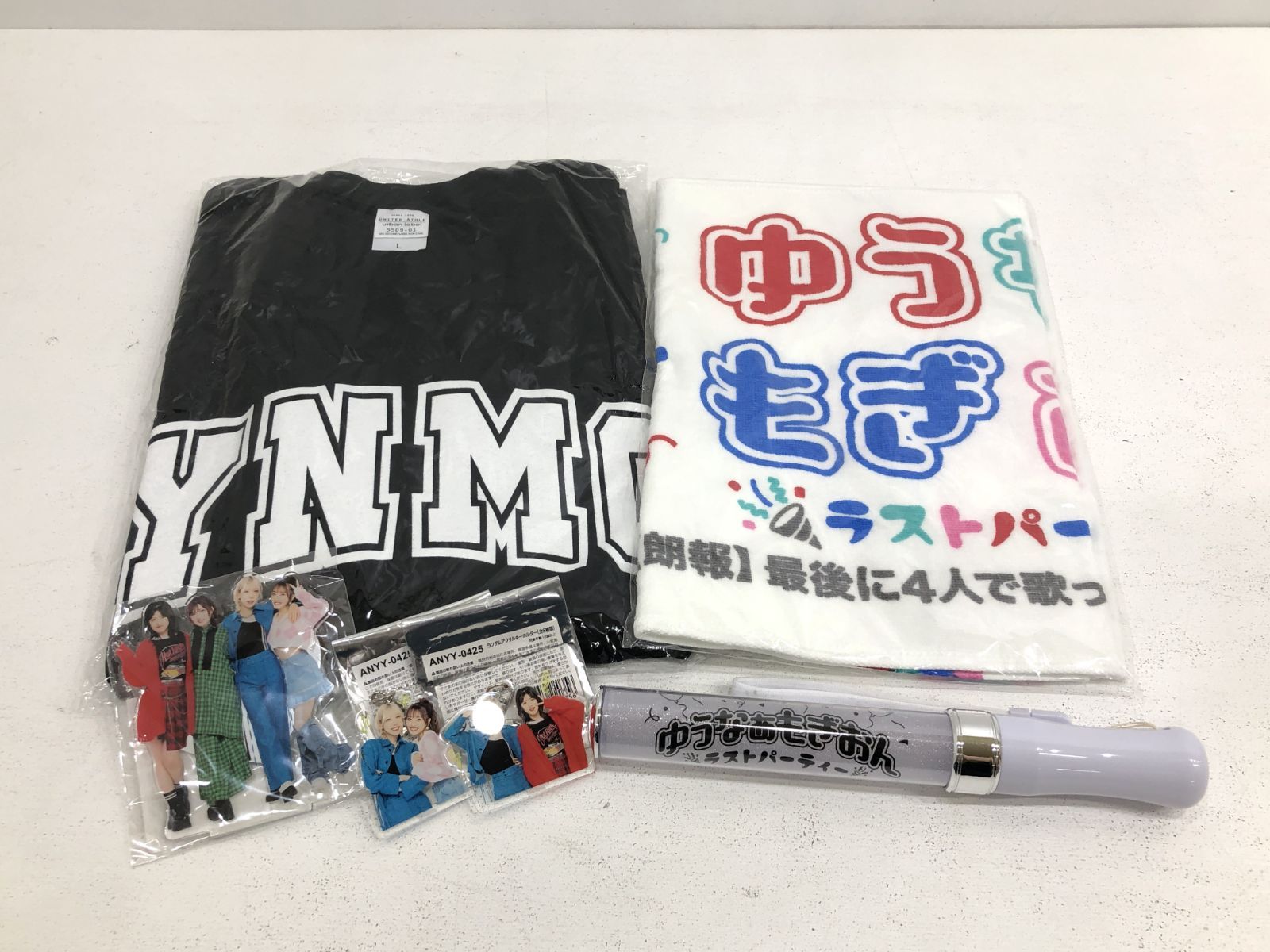 小牧店 AKB48 ゆうなぁもぎおん Tシャツ アクキー アクリルスタンド ペンライト おまとめ T353-1610