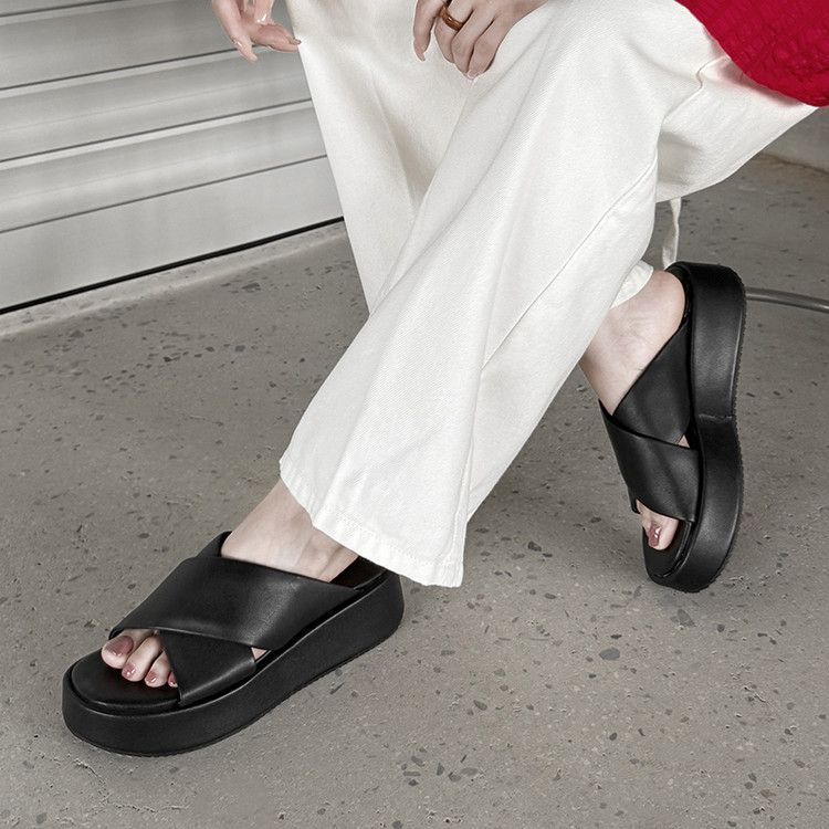 □希少□ Ferragamo ハイヒール スエード ファスナー ブラック 1700A  