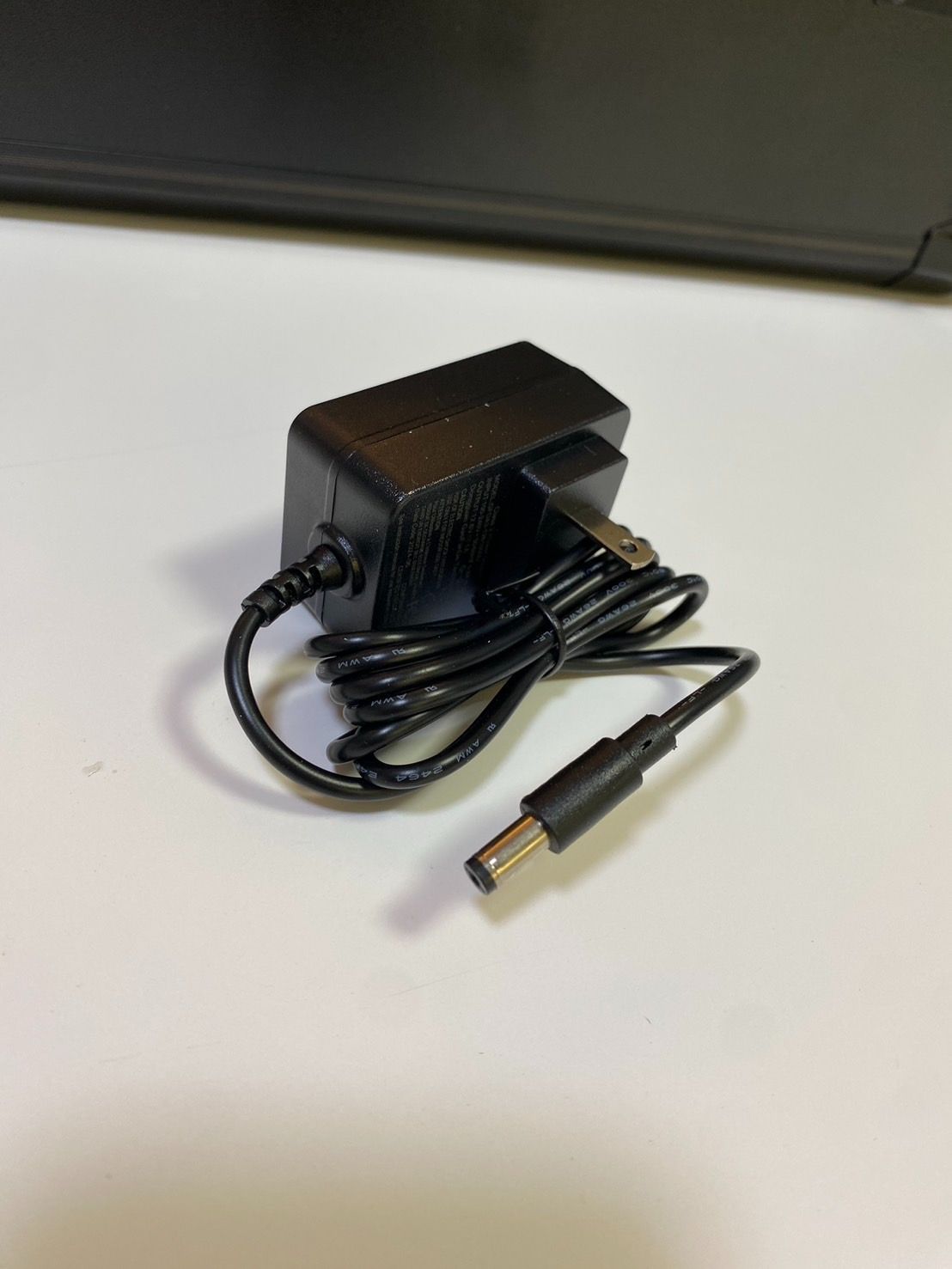 訳あり】アルマンド アタッシュケース シャンパン LED 3本収納可能