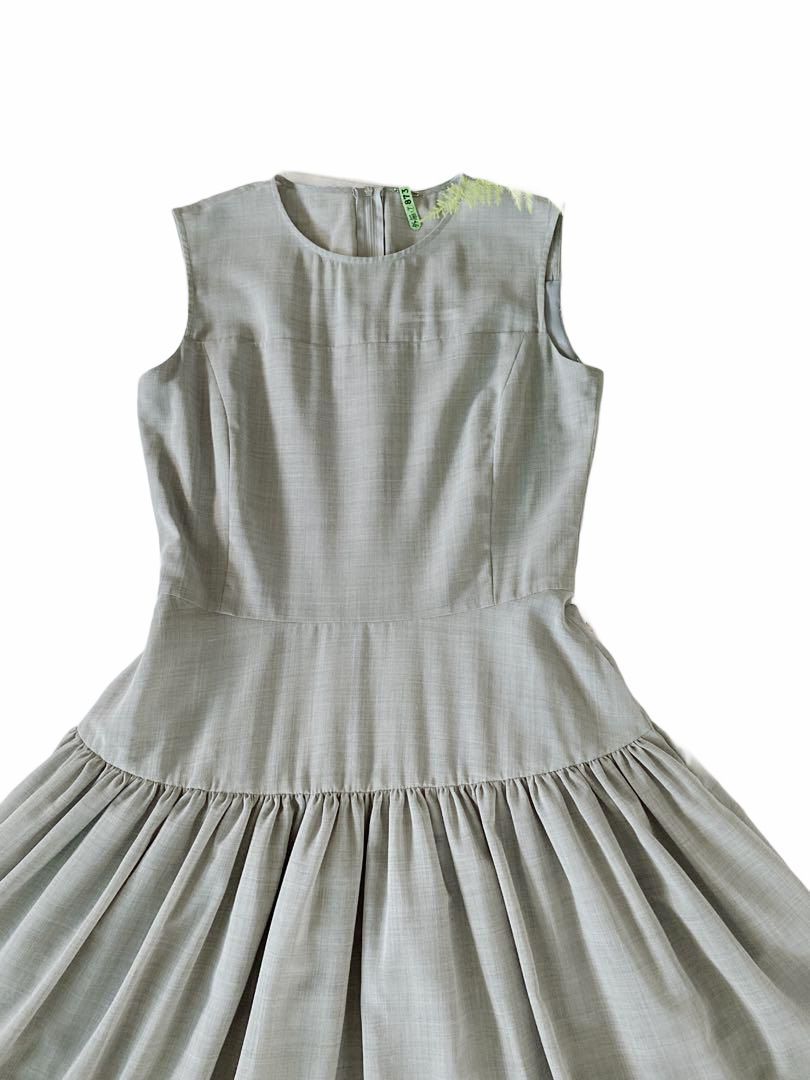 ★未使用に近い★FOXEY/フォクシー カラーリリーノースリーブ ワンピース38 ☆未使用に近い☆FOXEY/フォクシー カラーリリーノースリーブ