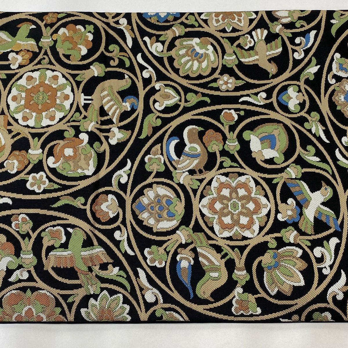 袋帯 美品 秀品 川島織物 落款 松 箔 黒 六通 正絹 【中古】