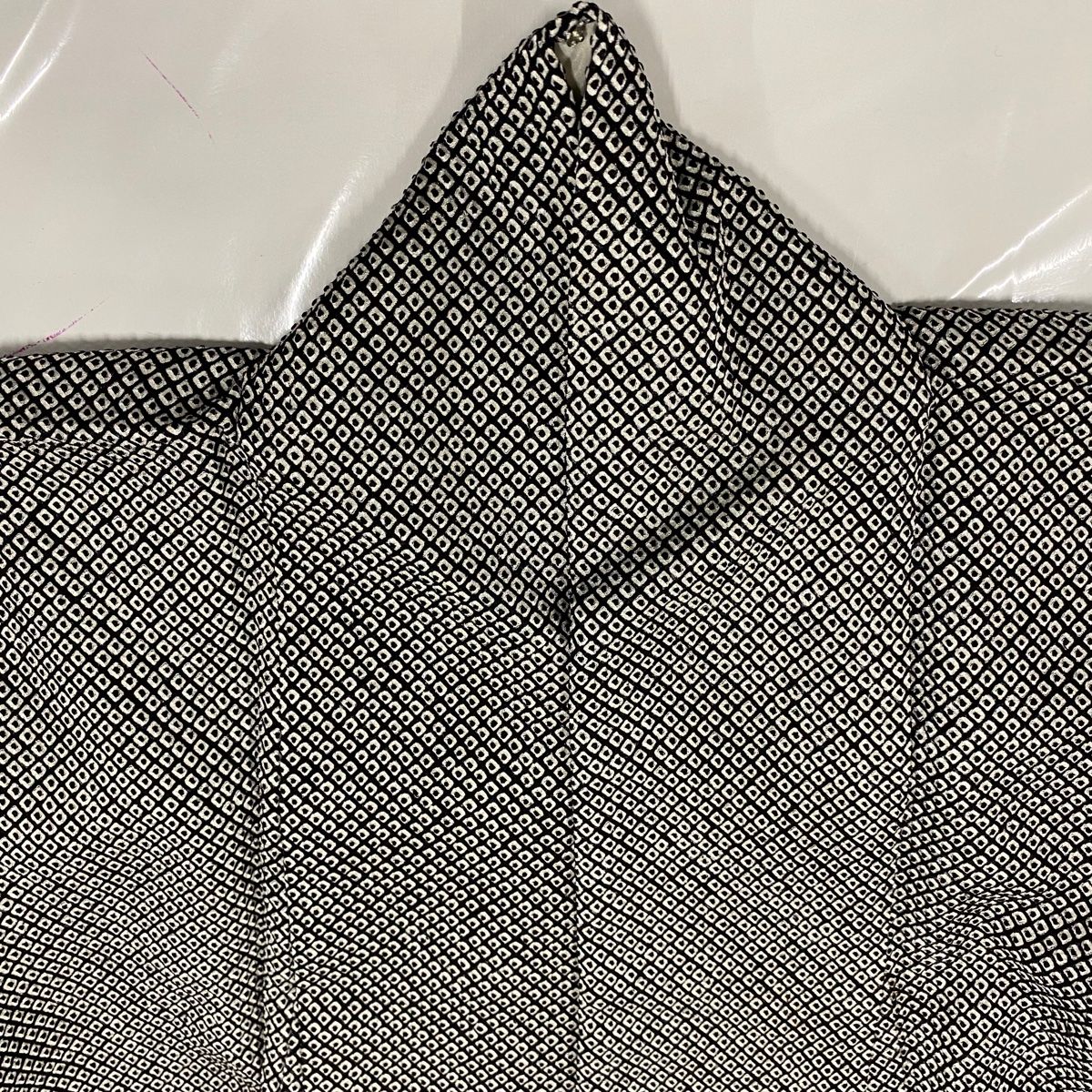 ★専用★美品 小紋 総絞り 黒 身丈154cm 裄丈64cm 仕立て上がり 正絹 小紋 身丈154.5cm 裄丈64cm M 袷 総絞り 黒灰 正絹 美品 名品