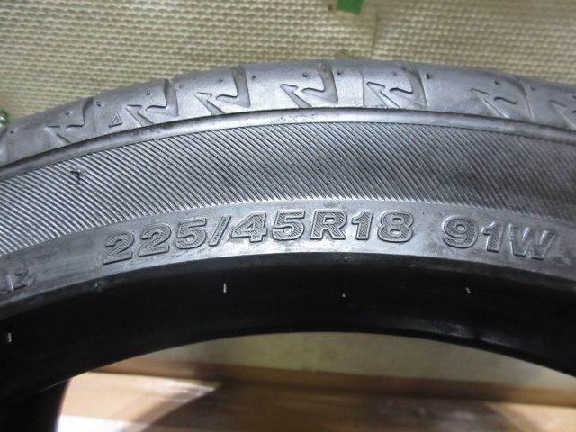 225/45R18 91W　ブリヂストン REGNO GR001　８分山　4本セット